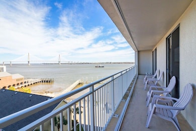 Dockside 5