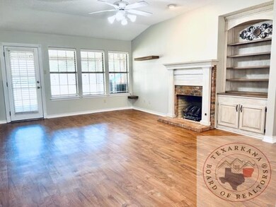 128 Eastline Rd, Wake Village, TX 75501 - photo 6