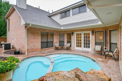 8018 Oakwood Trace, Houston, TX 77040 - photo 2