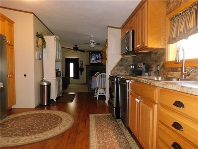 BEAUTIFUL NEW KITCHEN OPEN TO THE F.R. AND L.R./D.