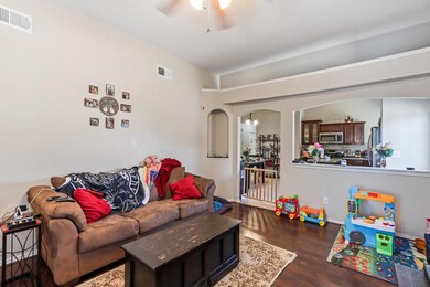 820 Desert Cactus Dr, Horizon City, TX 79928 - photo 6