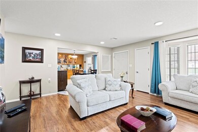 1332 W Jenkins Blvd, Raymore, MO 64083 - photo 7