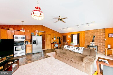 1574 Reynolds Rd, Cross Junction, VA 22625 - photo 7