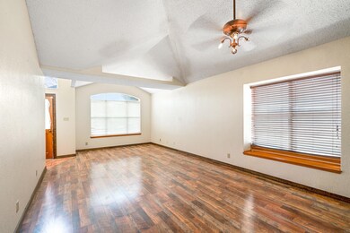 315 Roslyn Dr, Horizon City, TX 79928 - photo 5