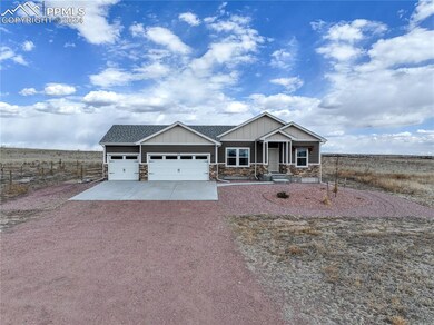 Tranquil setting 15 minutes from Schriever Air For