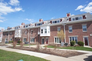 158 Quincy Shore Dr unit 90, Quincy, MA 02171 - photo 2