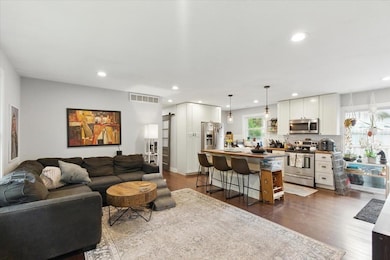 5 Daffodil Ln, Madison, WI 53714 - photo 6