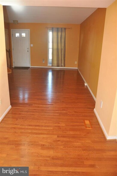 1727 Vonnies View Ct unit 131, Woodbridge, VA 22192 - photo 6