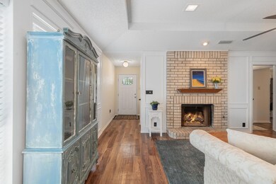 119 Mountain View Dr, Bedford, TX 76021 - photo 4