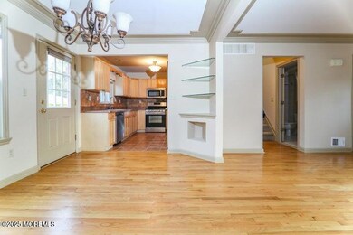 424 Hawthorne St, Keyport, NJ 07735 - photo 4