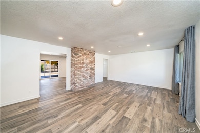 25240 Antelope Rd, Sun City, CA 92585 - photo 7