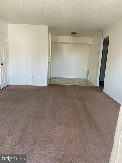 7213 Hilltop Dr unit 99, Brookhaven, PA 19015 - photo 4