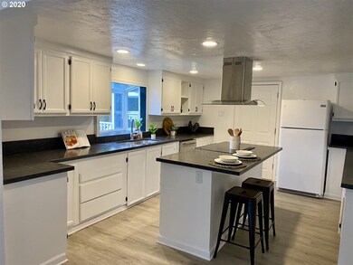 9500 SW Red Alder Rd, McMinnville, OR 97128 - photo 4