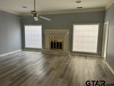 209 Heritage Cir, Tyler, TX 75703 - photo 2