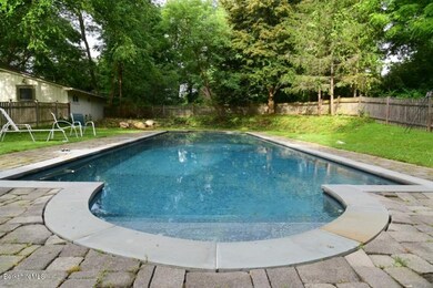 250 Maple Ave, Great Barrington, MA 01230 - photo 5