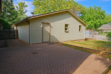 208 E Derby Hills Dr, Derby, KS 67037 - photo 3