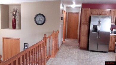 145 Quinion Dr, Mankato, MN 56001 - photo 3