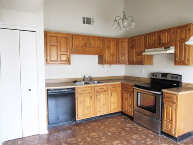 unlisted-address, Broken Arrow, OK 74012 - photo 6