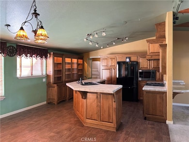 10961 Desert Lawn Dr unit 466, Calimesa, CA 92320 - photo 6