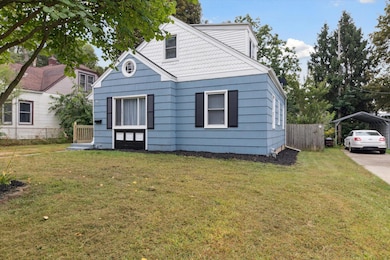 69 Coolidge Ave W, Battle Creek, MI 49037 - photo 2