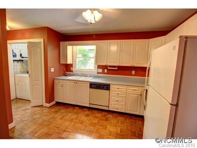 Bright sunny kitchen.