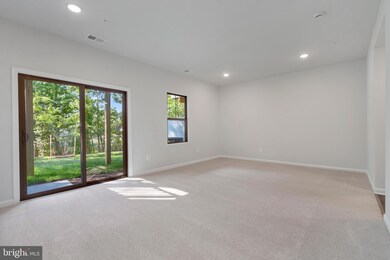 6947 Gladebrook Rd, Brandywine, MD 20613 - photo 5