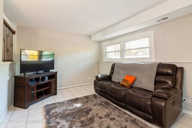 1675 Cove Ct unit 2, Naperville, IL 60565 - photo 7