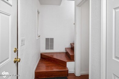 03-Front Entry_DMD_9867