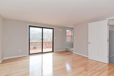 31 Pierpont St unit 4, Peabody, MA 01960 - photo 3