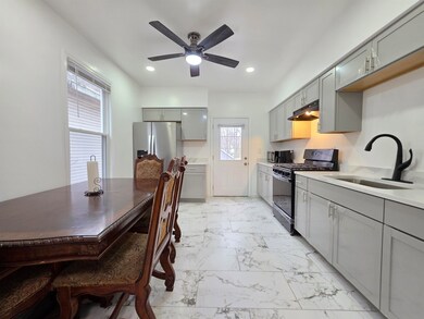 1030 N Winnebago St, Rockford, IL 61103 - photo 7