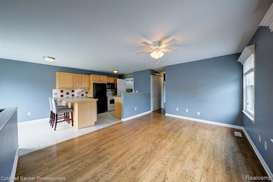 Open floor plan w/ an abundance of natural light.
