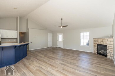 16915 Limestone Ln, Saint Robert, MO 65584 - photo 4