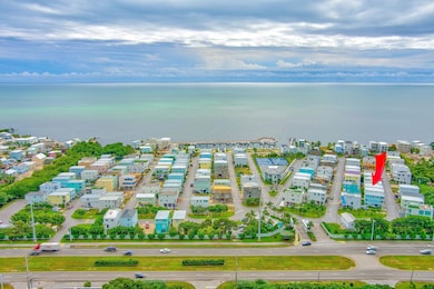 Oceanfront Community