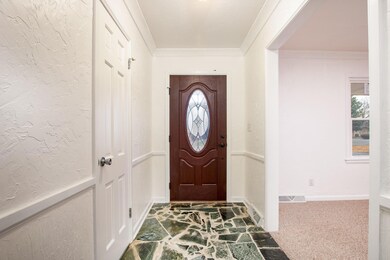 2178 S Catalina Av-19