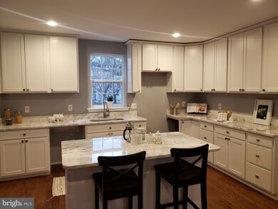 415 Nova Ave, Capitol Heights, MD 20743 - photo 2