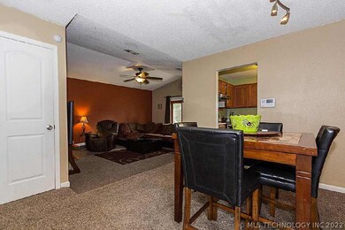 1362 E 143rd St, Glenpool, OK 74033 - photo 4