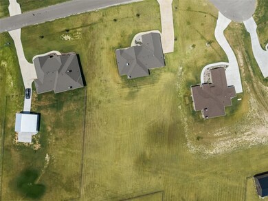 130 Southern Ct, Springtown, TX 76082 - photo 5