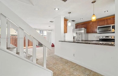 838 NW 82nd Ave unit 2, Plantation, FL 33324 - photo 3