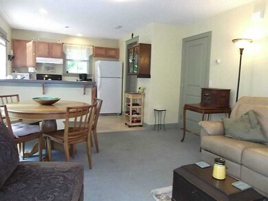 25 Catherine St unit 5B, Bristol, RI 02809 - photo 2