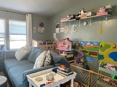 310 Welton St, Ionia, MI 48846 - photo 4