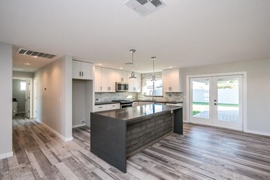 KITCHEN AREA