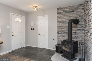 125 E Central Ave, Telford, PA 18969 - photo 3