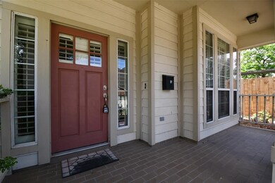 919 Fisher St unit D, Houston, TX 77018 - photo 2