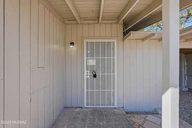 2118 S Campbell Avenue