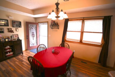 Home for Sale in Mountian Home, AR5