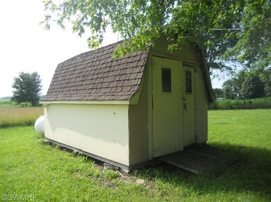 306 Eddie St, Galien, MI 49113 - photo 2