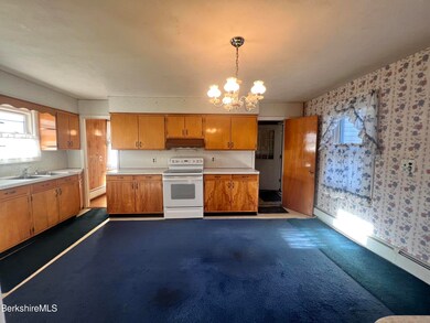 1635 Main Rd, Stamford, VT 05352 - photo 7