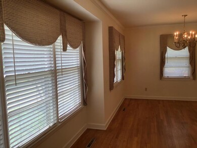 LIVING/DINING COMBO