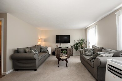 20 Albury Stone Cir unit U213, Nashua, NH 03063 - photo 4