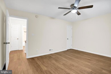 245 Orville Rd, Essex, MD 21221 - photo 5